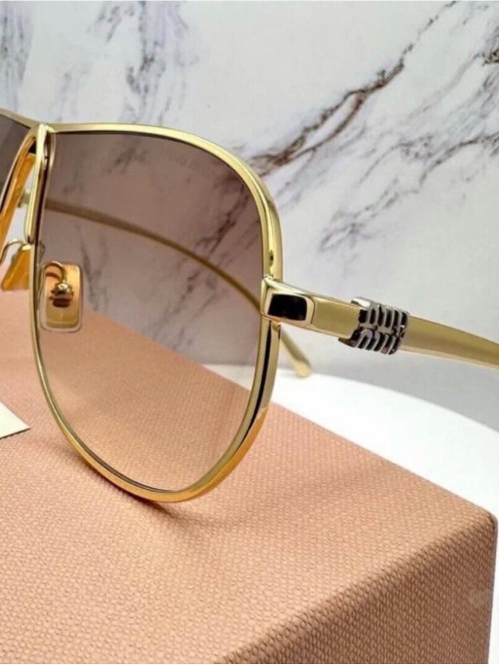 🕶️ Miu Miu Gold Aviator Sunglasses with Pink Gradient Lenses ✨ - Picture 2 of 6